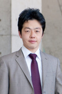 Toshihiro MAKI Associate Professor